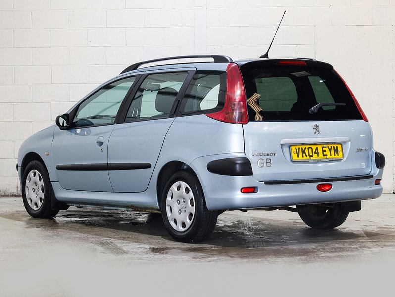 Used Peugeot 206 2004 for sale - 77704106: Photo 8