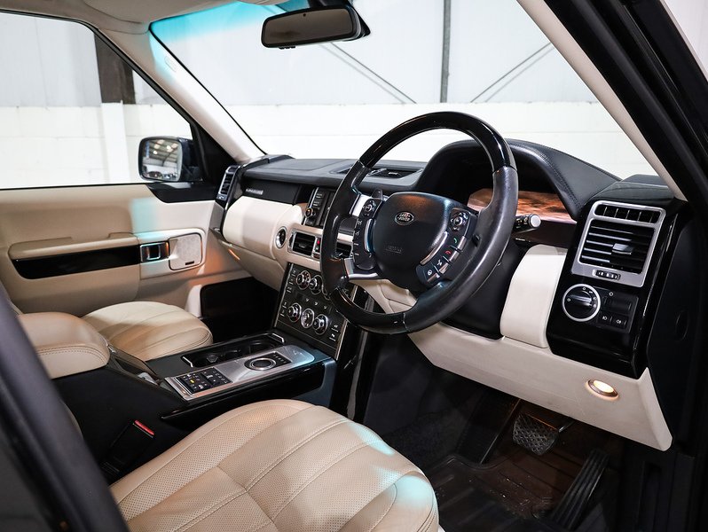 Used Land Rover Range Rover 2011 for sale - 76598403: Photo 4