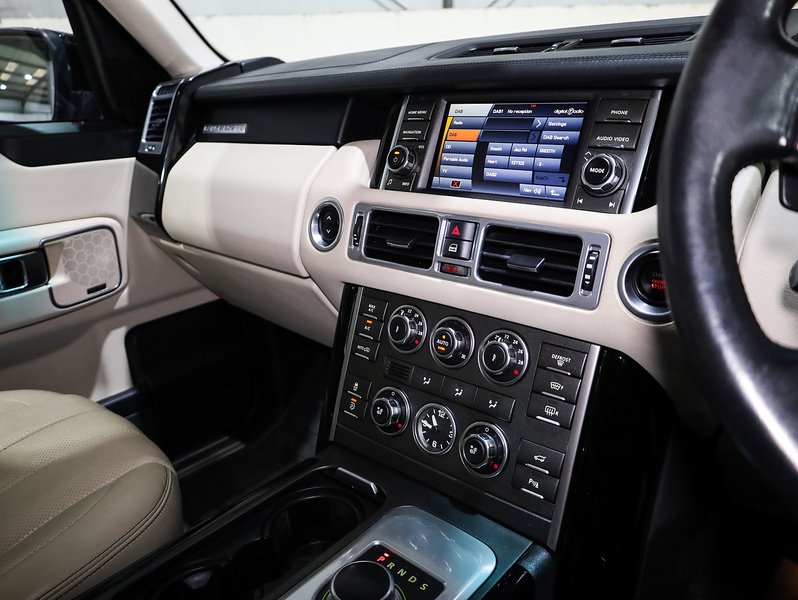 Used Land Rover Range Rover 2011 for sale - 76598403: Photo 5