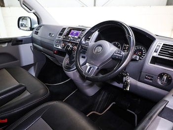 Used Volkswagen Transporter 2015 for sale - 75616580: Photo