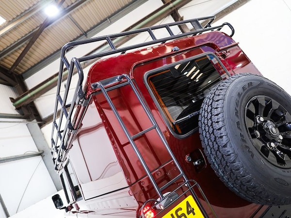 Used Land Rover Defender 110 2014 for sale - 76245588: Photo 14