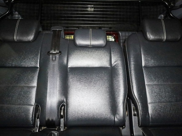 Used Land Rover Defender 110 2014 for sale - 76245588: Photo 33