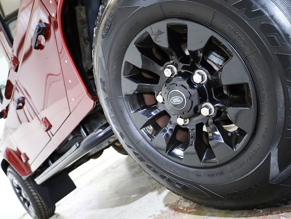 Used Land Rover Defender 110 2014 for sale - 76245588: Photo 48