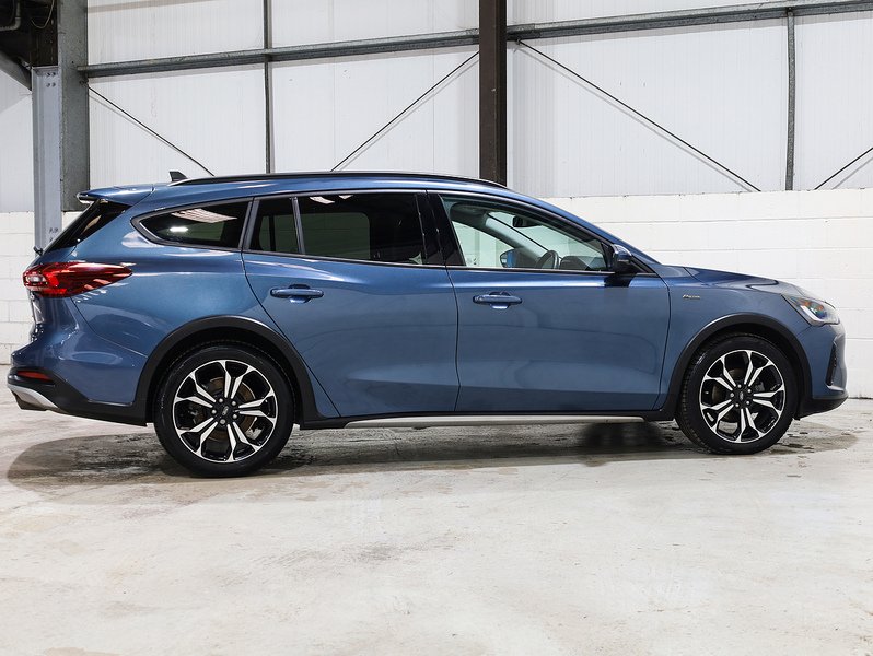 Used Ford Focus 2023 for sale - 77422914: Photo 10