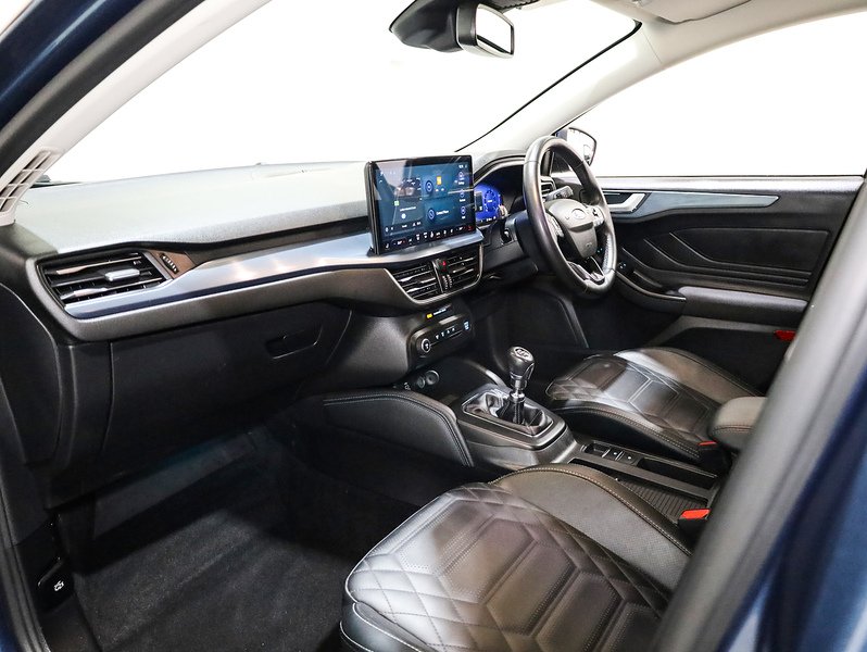 Used Ford Focus 2023 for sale - 77422914: Photo 11