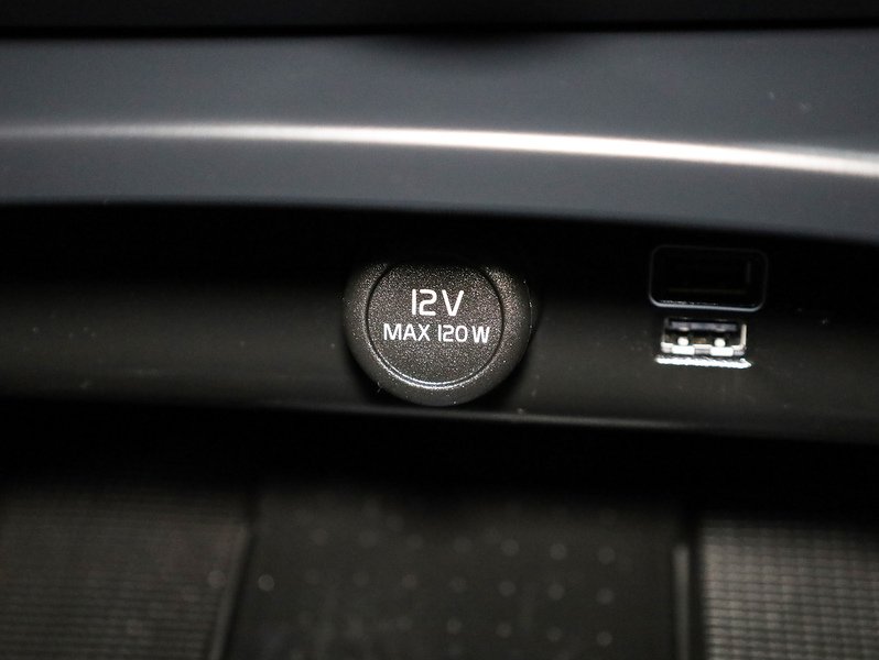 Used Volvo XC40 2022 for sale - 77422931: Photo 33