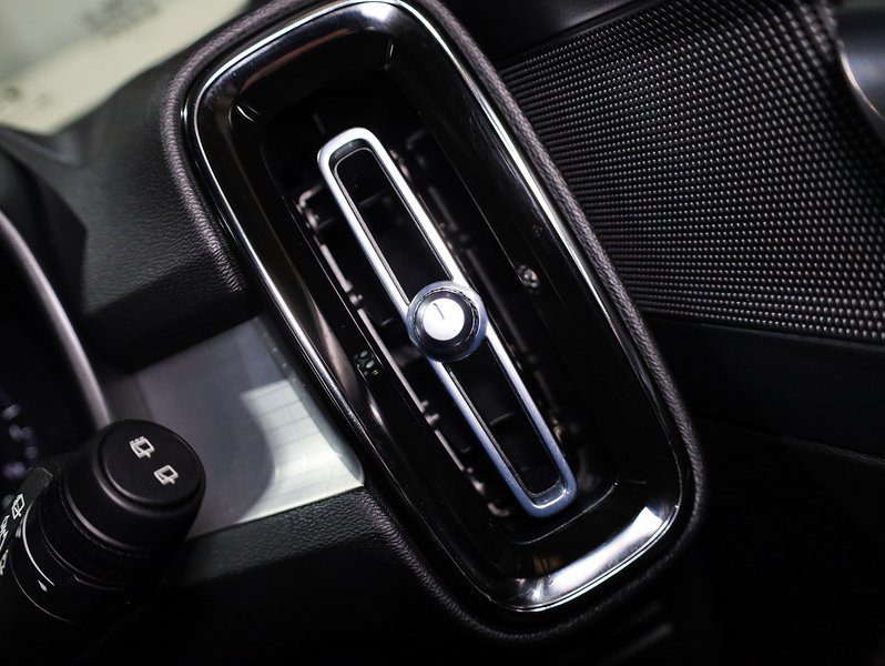 Used Volvo XC40 2022 for sale - 77422931: Photo 37