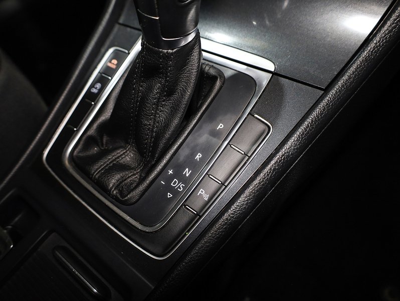 Used Volkswagen Golf 2018 for sale - 77422919: Photo 30