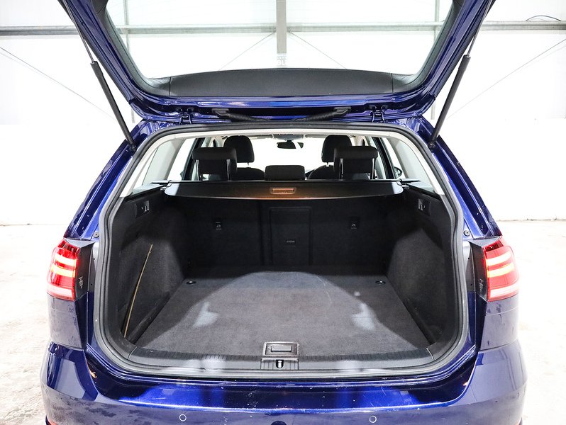 Used Volkswagen Golf 2018 for sale - 77422919: Photo 39