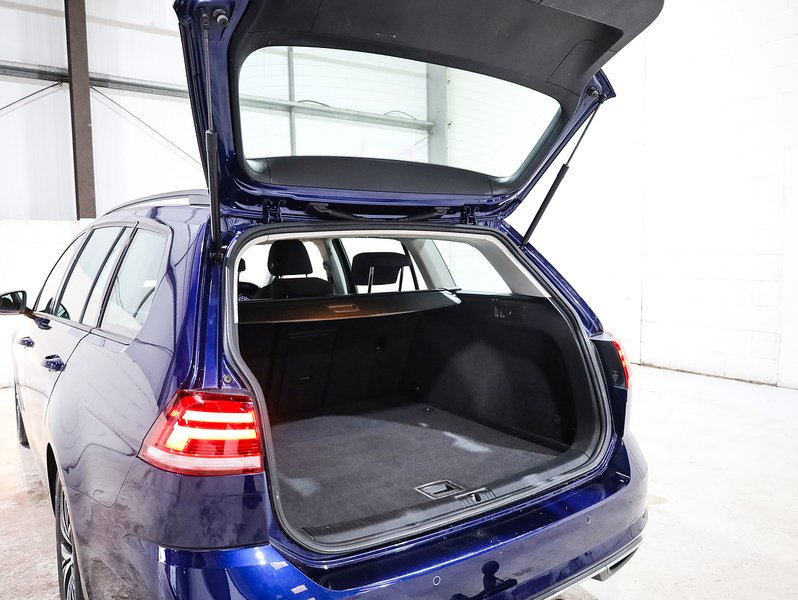 Used Volkswagen Golf 2018 for sale - 77422919: Photo 40