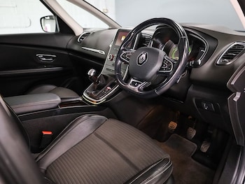 Used Renault Scenic 2017 for sale - 78709114: Photo