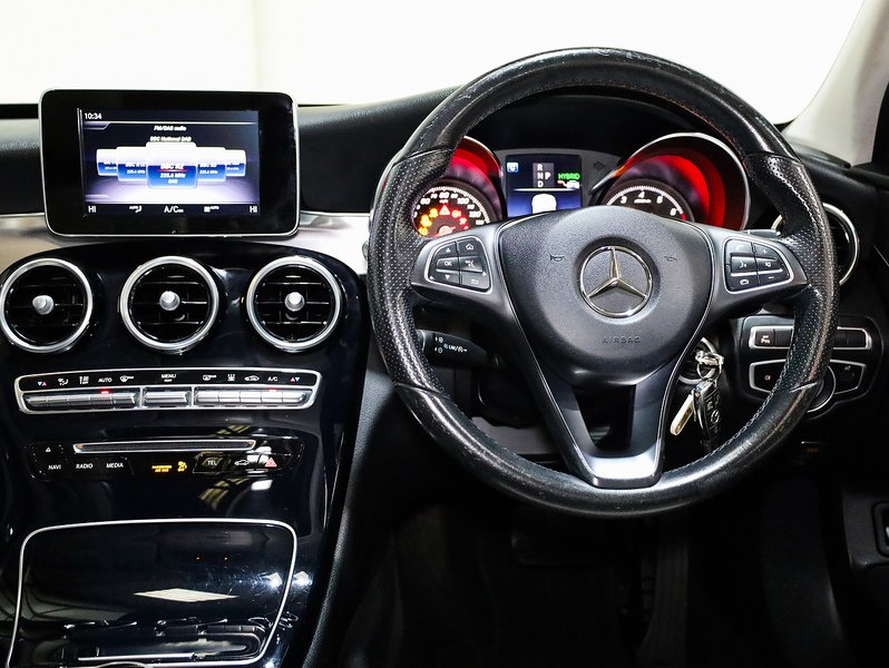 Used Mercedes-Benz C Class 2018 for sale - 77014630: Photo 21