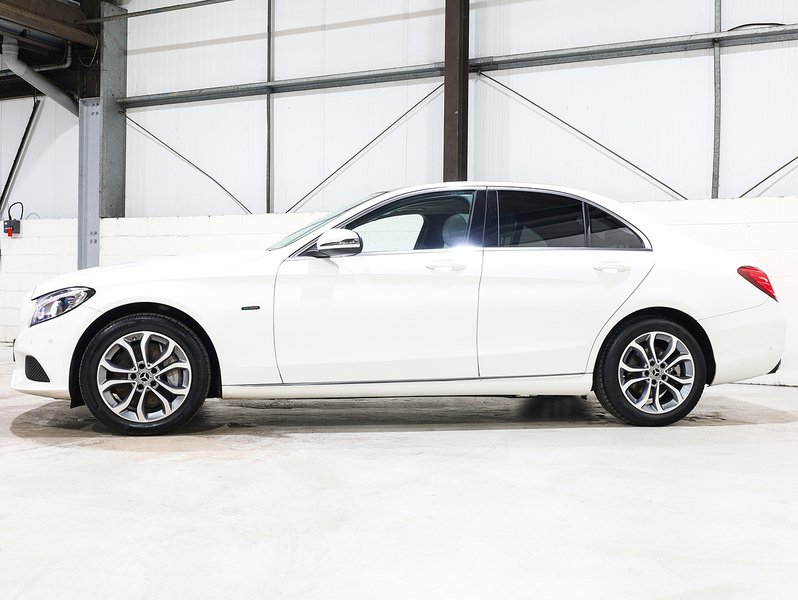 Used Mercedes-Benz C Class 2018 for sale - 77014630: Photo 8