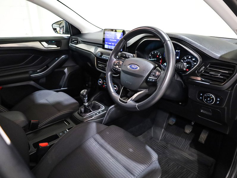 Used Ford Focus 2020 for sale - 76320182: Photo 4