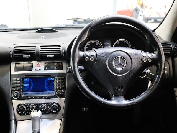 Used Mercedes-Benz C Class 2005 for sale - 75819093: Photo 16