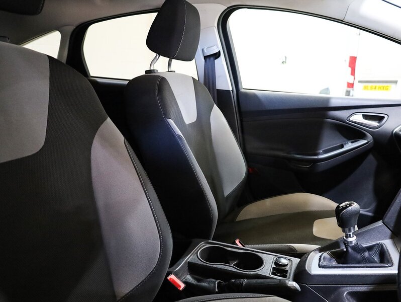 Used Ford Focus 2013 for sale - 76292125: Photo 15