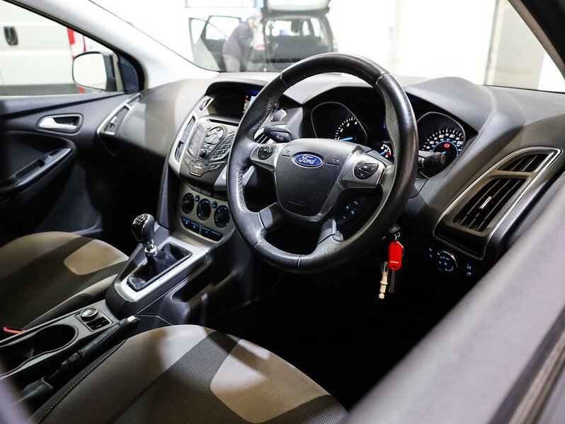 Used Ford Focus 2013 for sale - 76292125: Photo 4