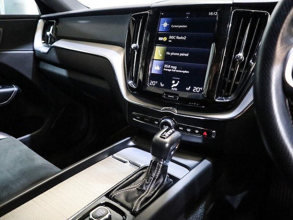Used Volvo XC60 2018 for sale - 75054755: Photo 5