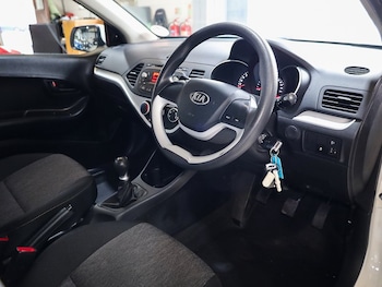 Used Kia Picanto 2015 for sale - 79558732: Photo