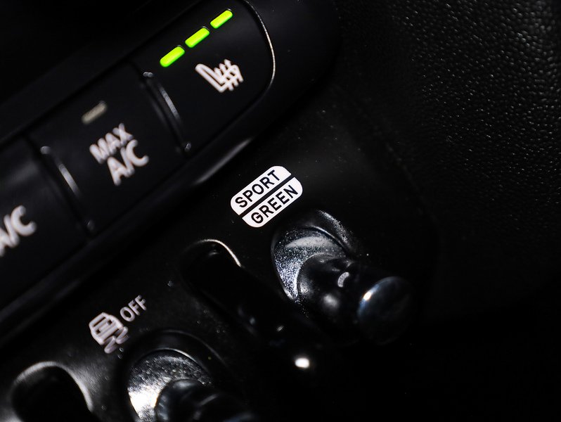 Used MINI Hatch 2023 for sale - 77508139: Photo 30