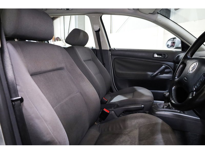 Used Volkswagen Passat 2005 for sale - 76444277: Photo 13