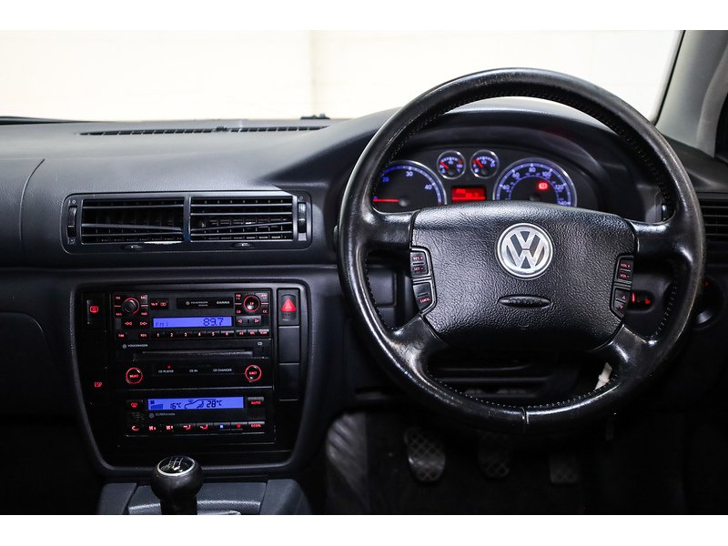 Used Volkswagen Passat 2005 for sale - 76444277: Photo 16