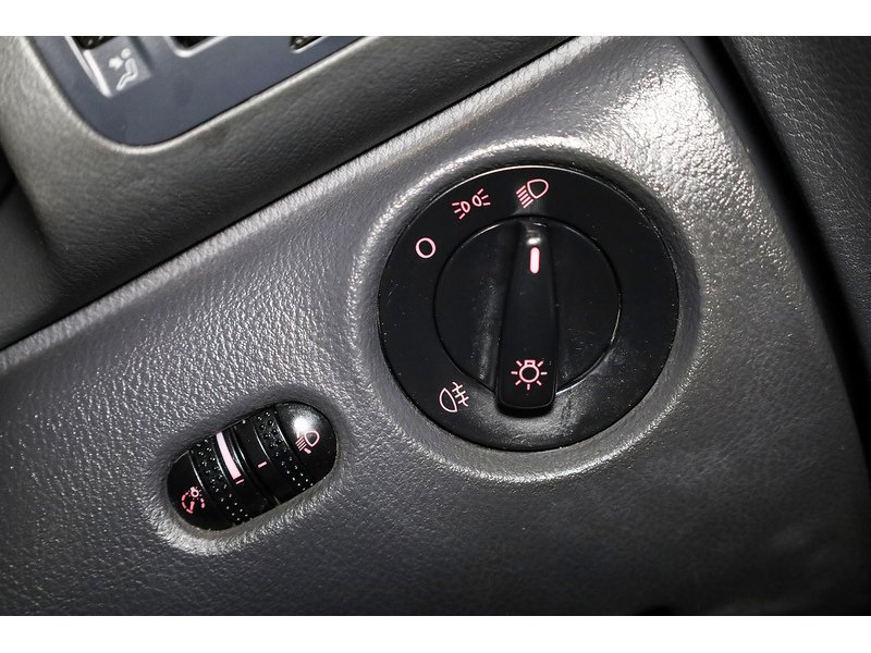 Used Volkswagen Passat 2005 for sale - 76444277: Photo 25