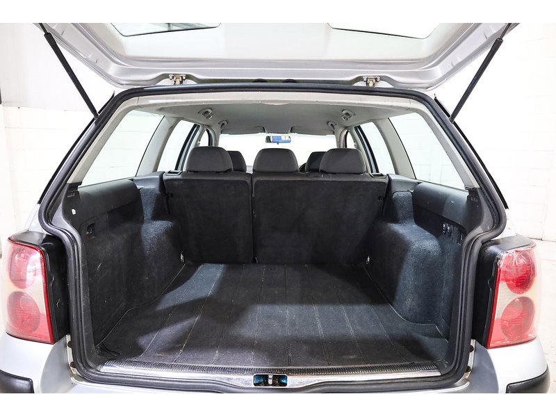 Used Volkswagen Passat 2005 for sale - 76444277: Photo 29