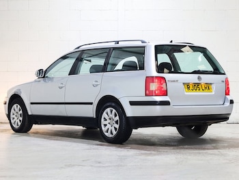 Used Volkswagen Passat 2005 for sale - 76444277: Photo