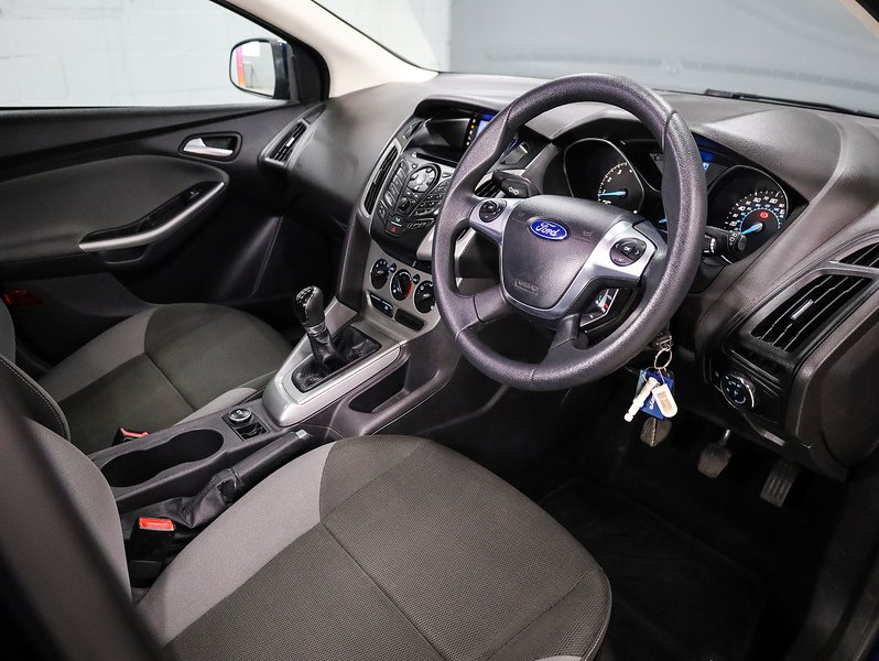 Used Ford Focus 2012 for sale - 77880601: Photo 3