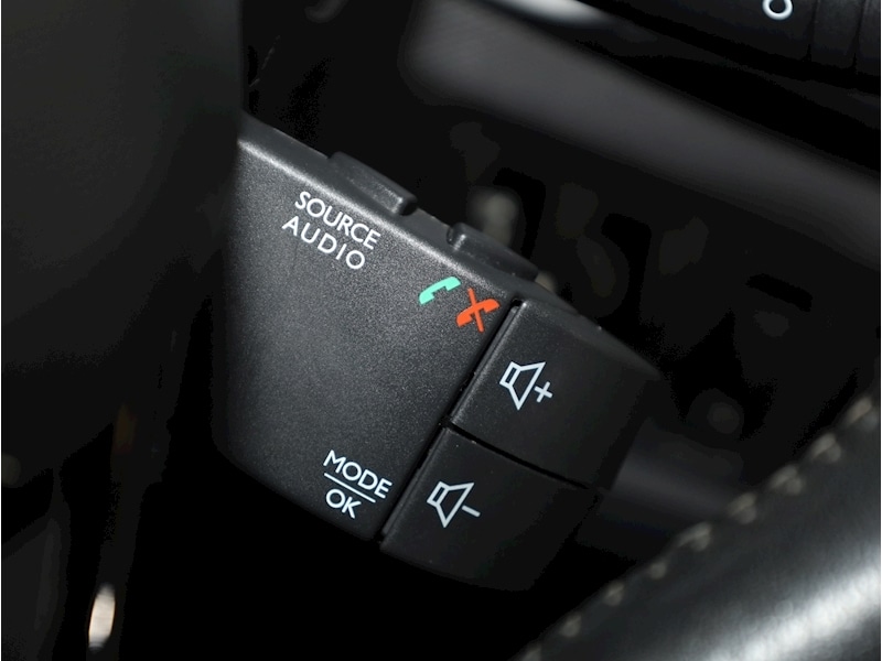 Used Renault Clio 2014 for sale - 76444279: Photo 21