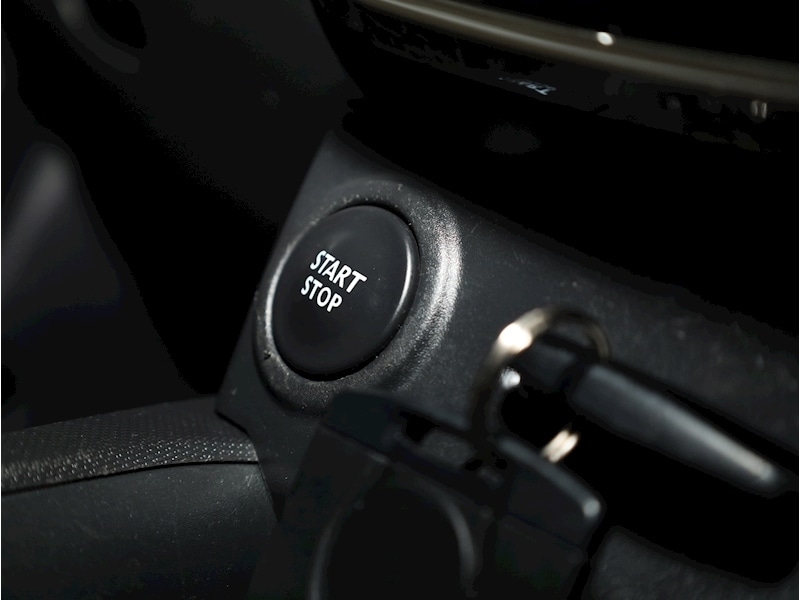 Used Renault Clio 2014 for sale - 76444279: Photo 35