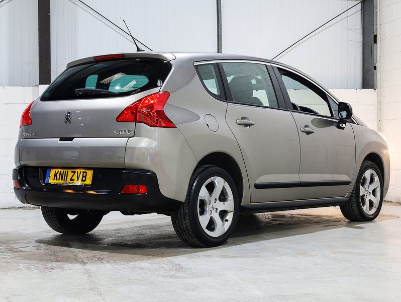 Used Peugeot 3008 2011 for sale - 76718743: Photo 10