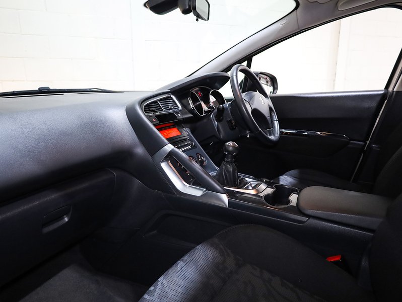 Used Peugeot 3008 2011 for sale - 76718743: Photo 13