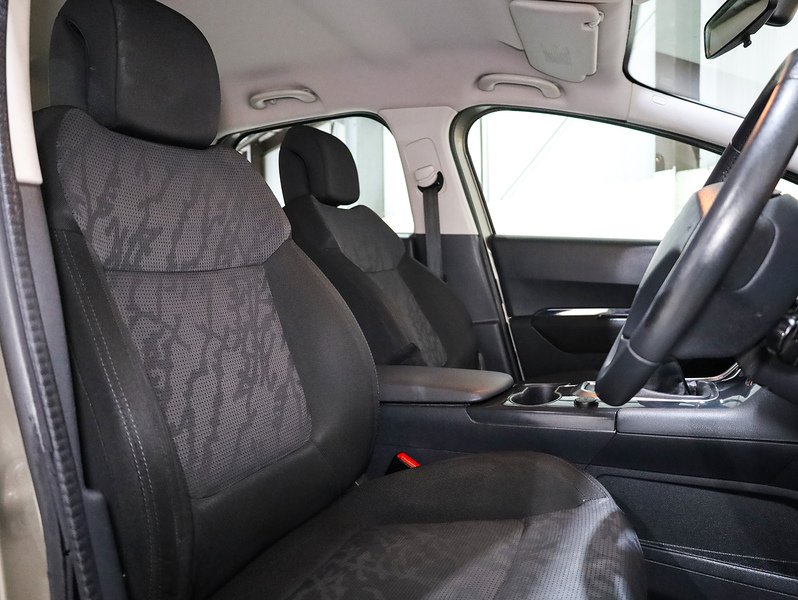 Used Peugeot 3008 2011 for sale - 76718743: Photo 15