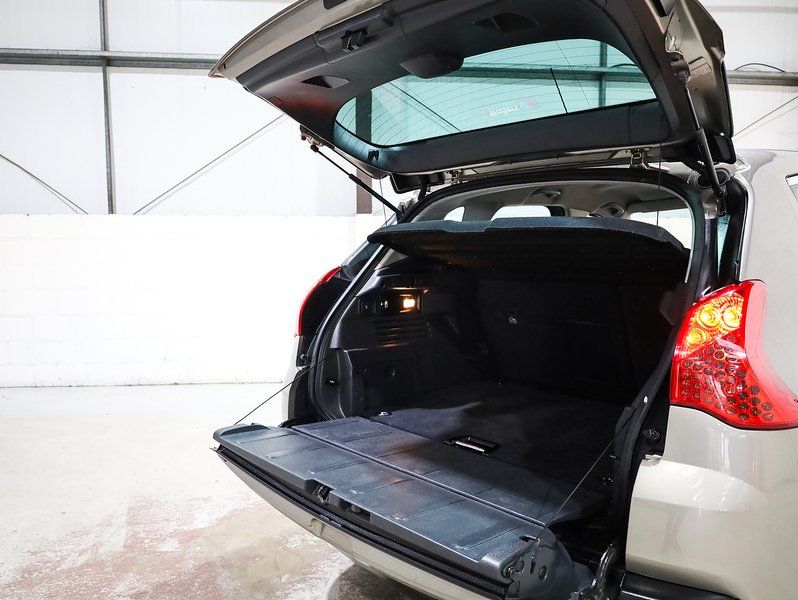 Used Peugeot 3008 2011 for sale - 76718743: Photo 33