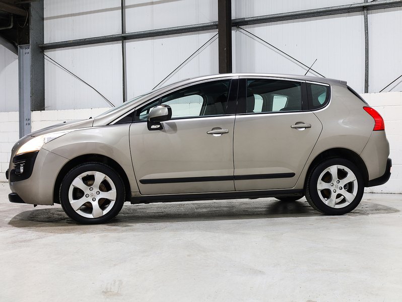 Used Peugeot 3008 2011 for sale - 76718743: Photo 8