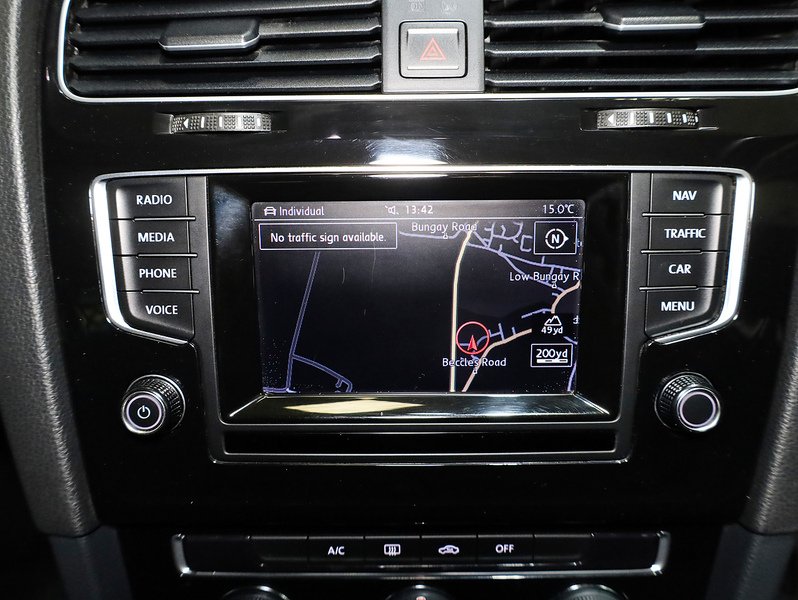 Used Volkswagen Golf 2013 for sale - 76249140: Photo 21