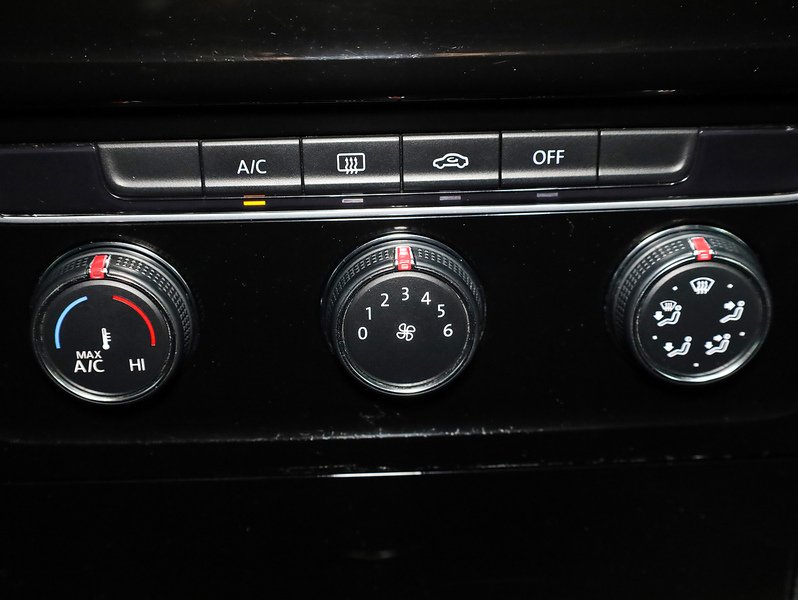 Used Volkswagen Golf 2013 for sale - 76249140: Photo 22