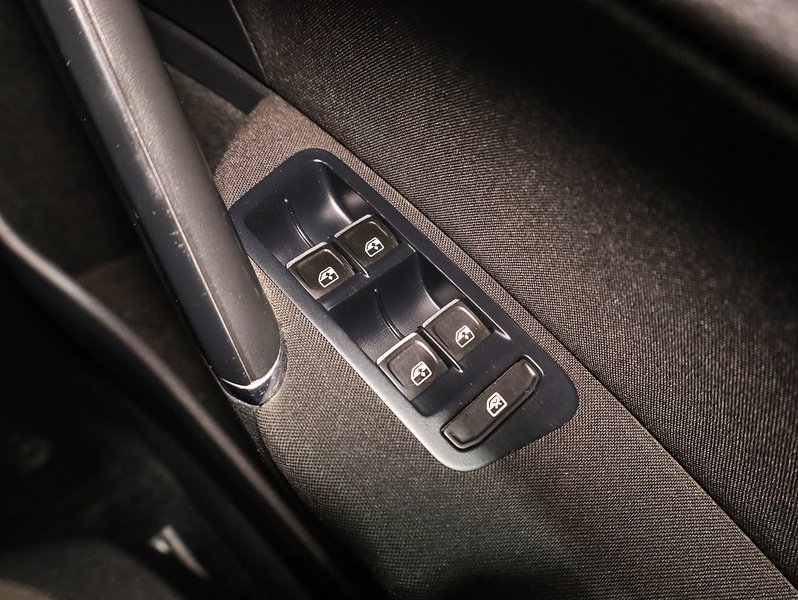 Used Volkswagen Golf 2013 for sale - 76249140: Photo 30