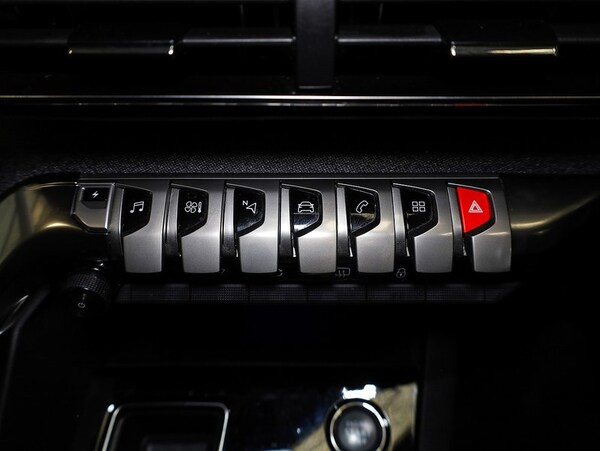 Used Peugeot 3008 2022 for sale - 76171086: Photo 32
