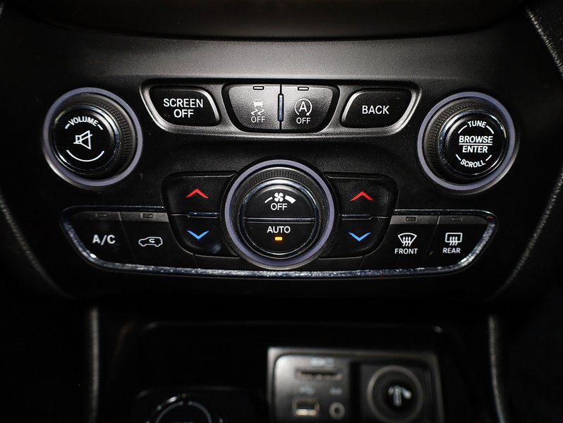 Used Jeep Cherokee 2016 for sale - 76524083: Photo 25