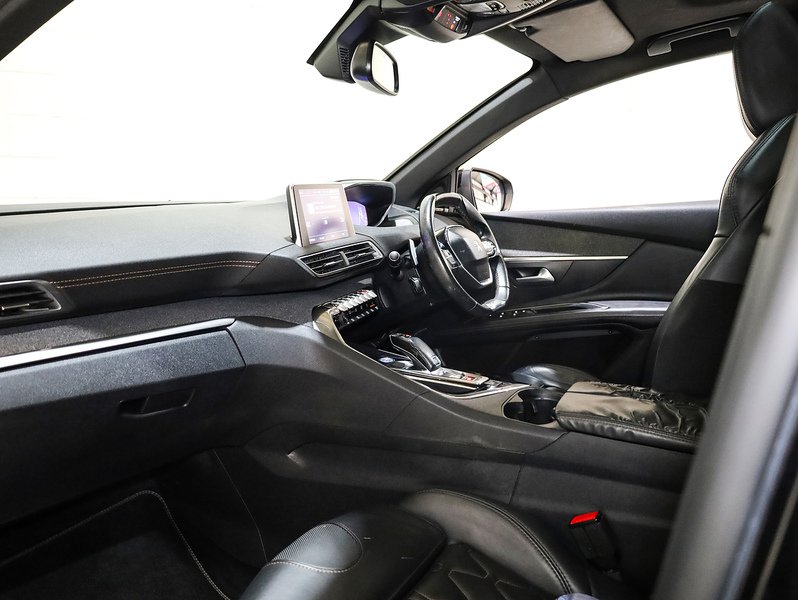 Used Peugeot 3008 2017 for sale - 77180706: Photo 16