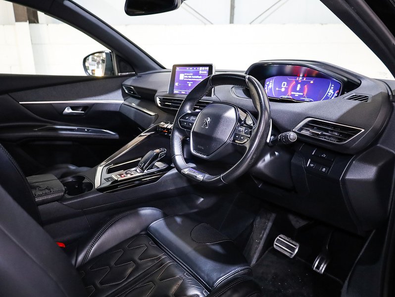 Used Peugeot 3008 2017 for sale - 77180706: Photo 3