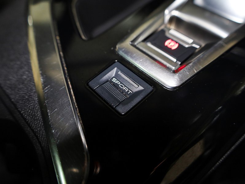 Used Peugeot 3008 2017 for sale - 77180706: Photo 37