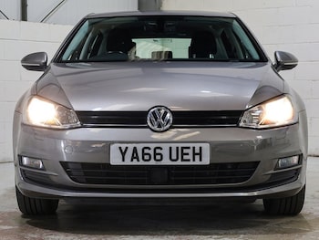 Used Volkswagen Golf 2017 for sale - 75015924: Photo