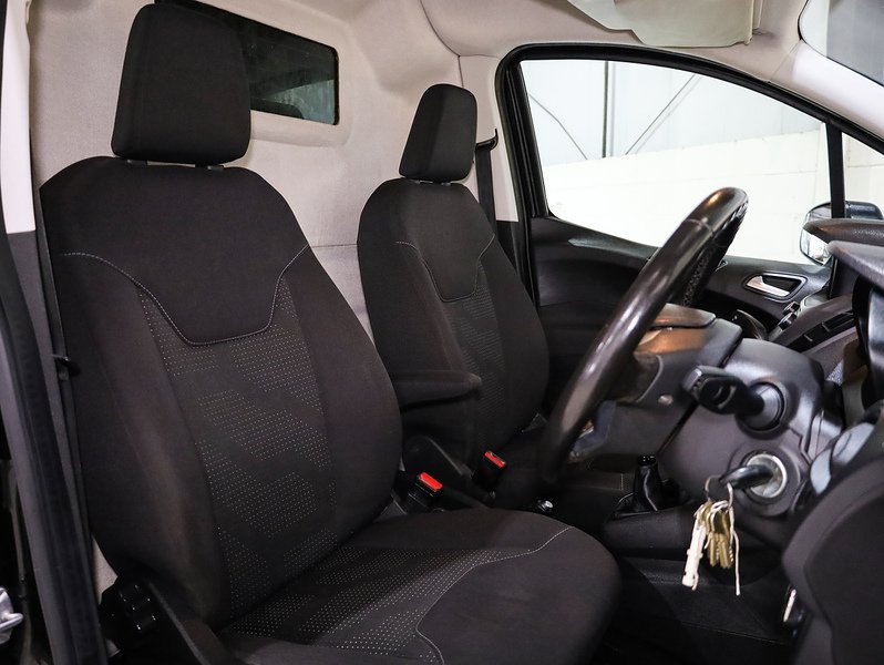 Used Ford Transit Courier 2018 for sale - 76436136: Photo 14