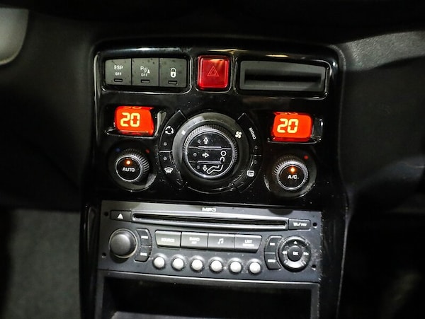 Used Citroen C3 Picasso 2009 for sale - 74025284: Photo 25
