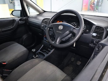 Used Vauxhall Zafira 2005 for sale - 78758495: Photo
