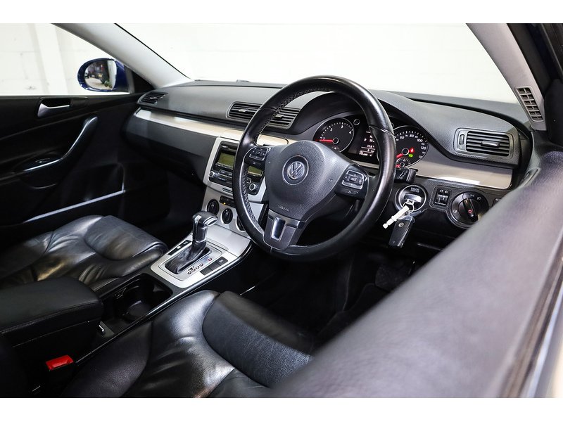 Used Volkswagen Passat 2009 for sale - 76274444: Photo 15